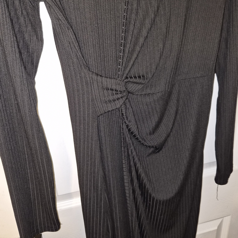 Elegant Black Long-Sleeve Dress